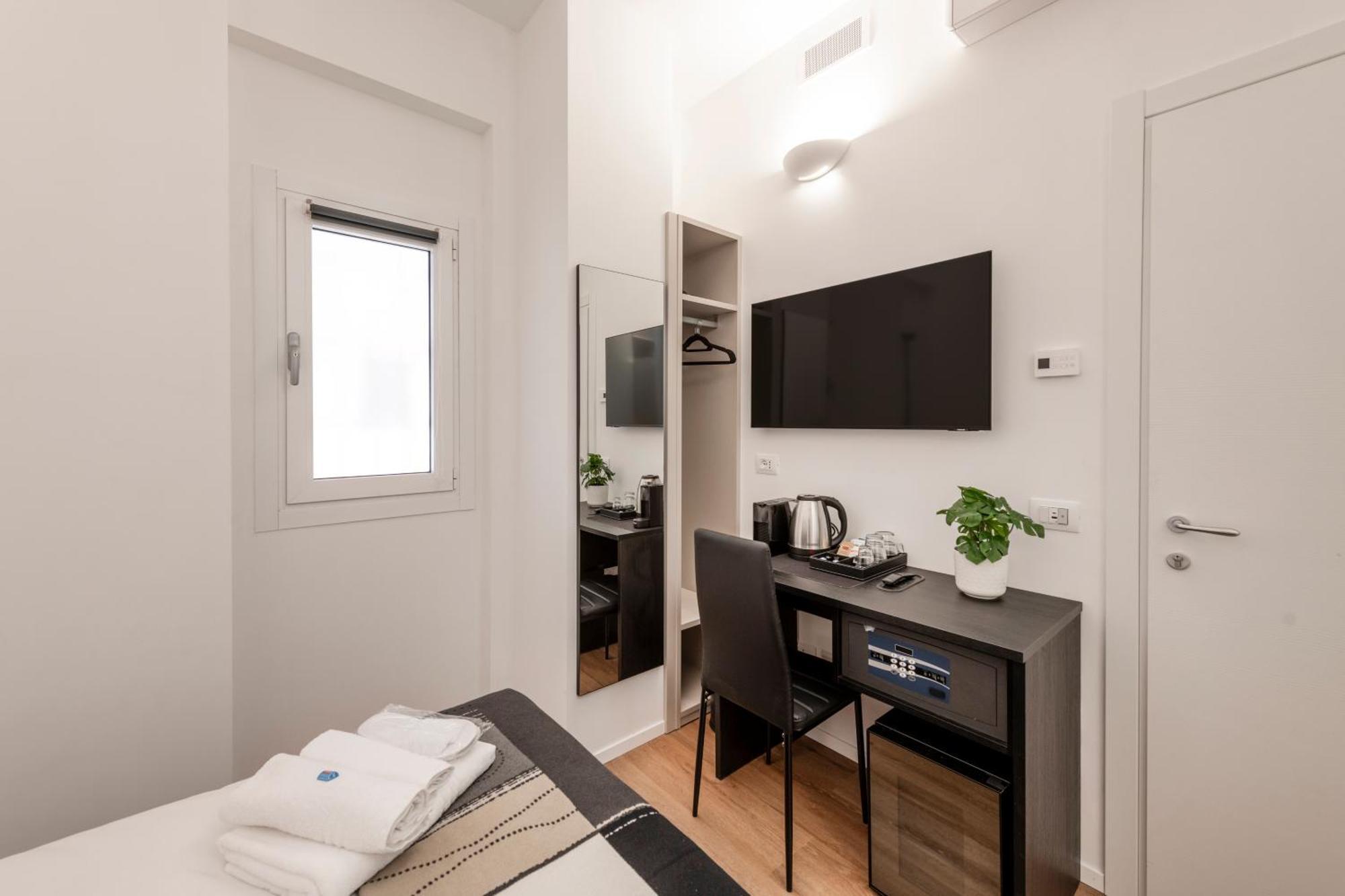 Bnbutler - Inbrera Suites - Giulianova, 1 Milano Exteriör bild